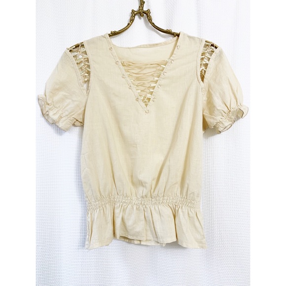 ๐ธ2/$30 Boho short sleeved lace-up peasant top